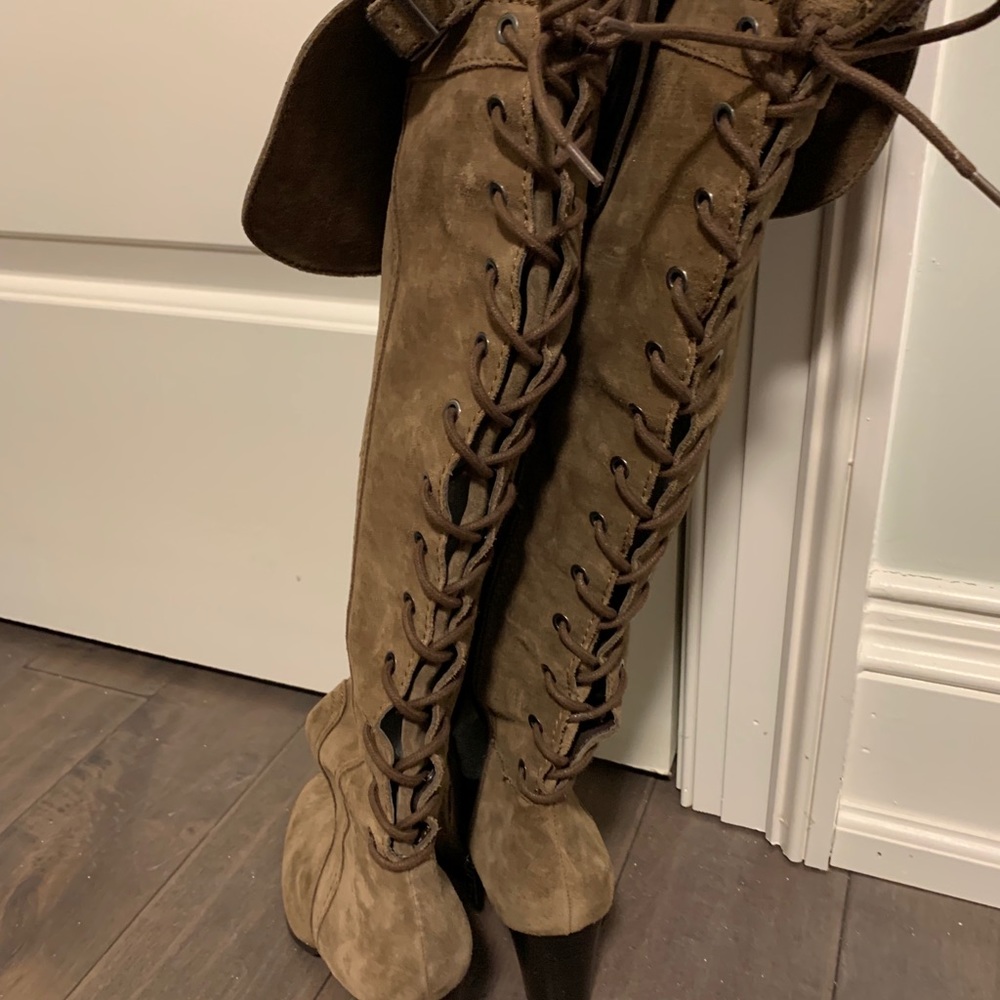 Heels boots - Picture 3 of 7